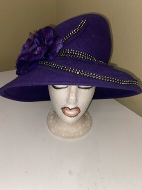 Pretty Purple Dress Hat / Church Hat by Swan
